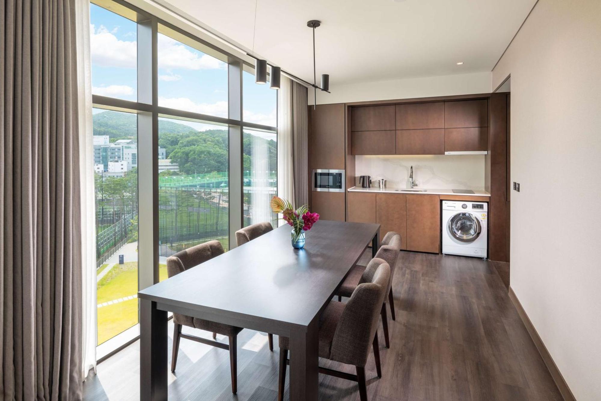 Doubletree By Hilton Seoul Pangyo Residences Seongnam Esterno foto